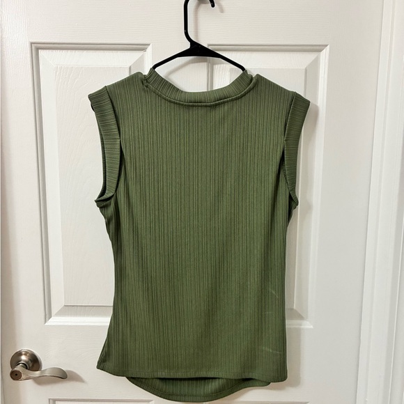 Nine West Sage Green Sleeveless Top - Picture 2 of 3